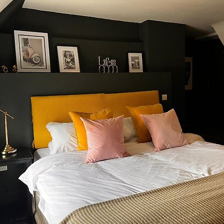 El Camino Suites Stamford Værelse billede